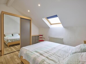 2 bedrooms, Internet