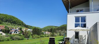 Apartment 'Im Eyachtal' with Private Terrace, Private Garden and Wi-Fi
