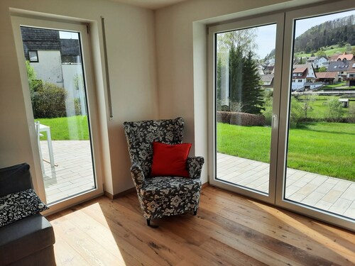 Ferienwohnung 'Im Eyachtal' mit privater Terrasse, privatem Garten und Wi-Fi