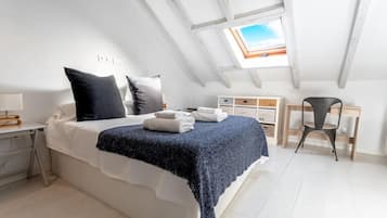 1 habitación, tabla de planchar con plancha, wifi y ropa de cama