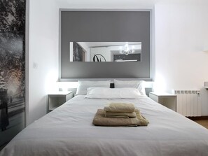 Iron/ironing board, WiFi, bed sheets - apartamento centro de santander (Santander)