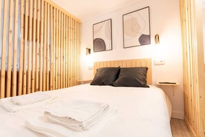 WiFi, bed sheets - Suite moderna con diseño natural |Centro Santander (Santander)