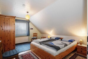 2 dormitorios, tabla de planchar con plancha, wifi gratis y ropa de cama