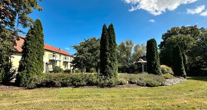 Apartment 'Rosenduft' with Shared Garden, Balcony and Wi-Fi