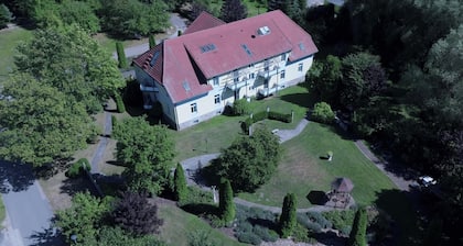 Apartment 'Landhaus 5' with Shared Garden, Balcony and Wi-Fi