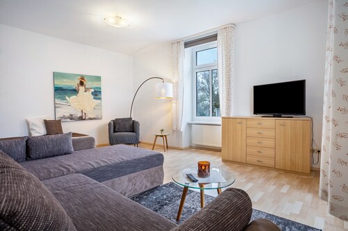 Ferienwohnung 'Landhaus 5' mit Gemeinschaftsgarten, Balkon und Wi-Fi