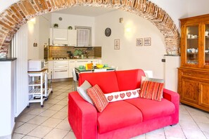 TV - Ca' Du Checcu - Romantic apartment for three (Levanto)