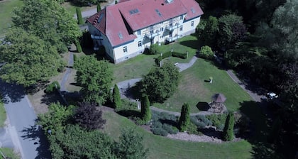 Apartment 'Landgraf 11' with Shared Garden, Balcony and Wi-Fi