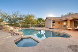 Pool - Home on Golf Course w/ Private Pool in Phoenix! (Phoenix)