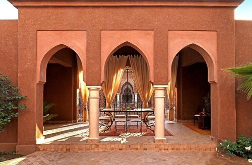 NOOR BOHEME, Beautiful Villa 3 bedrooms en suite- Daily cleaning, Fiber