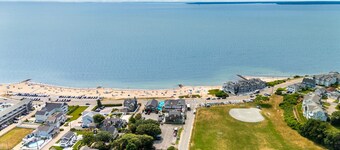 Oceanview 2 Double Bed Groundfloor Suite