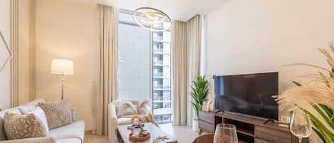 Apartment, Balcony | Living area