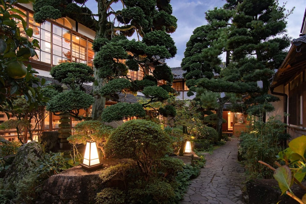 NIPPONIA HOTEL Igaueno Castle Town