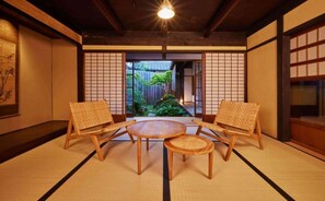 Deluxe-Zweibettzimmer, Nichtraucher, Gartenblick (MITAKE, 850m from front desk)