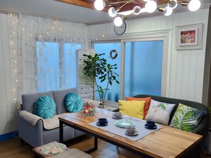 Interior - Seoul Charming Rooftop House with trees and flowers ! (Seoul)