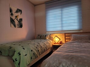 3 chambres, fer et planche à repasser, Wi-Fi gratuit, draps fournis