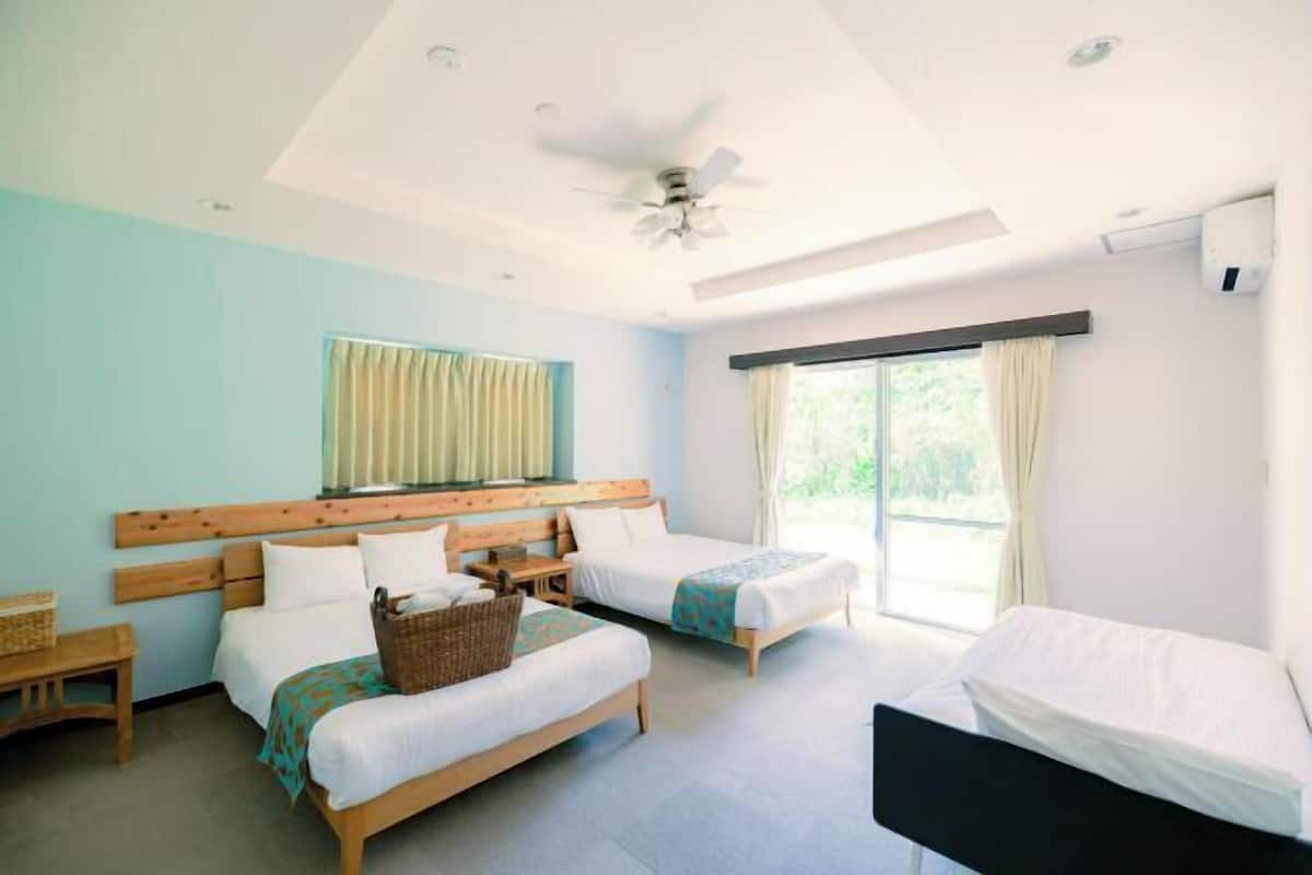 2 bedrooms, iron/ironing board, free WiFi, bed sheets