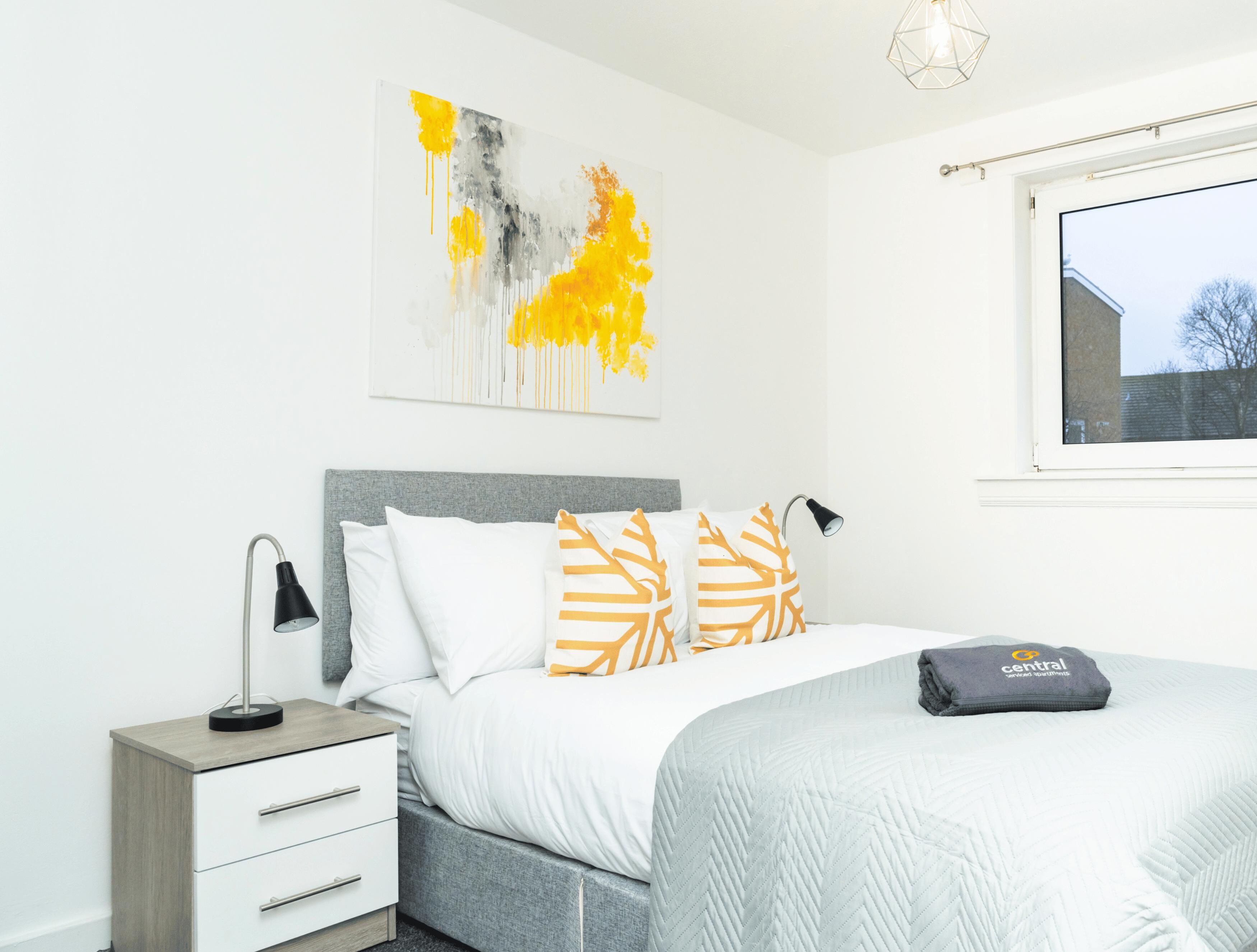 2 bedrooms, iron/ironing board, free WiFi