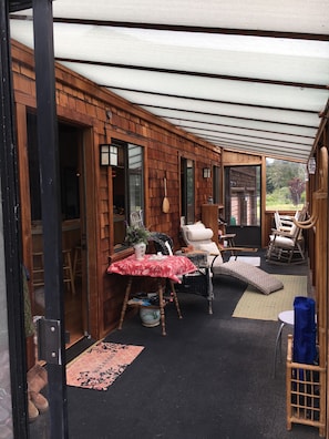 Interior - Lovely Craftsman light filled 2 bedroom 2 bath house in Mendocino (Mendocino)