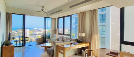 TV connectée, table de tennis de table