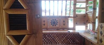 Aremen Transient, Nipa Hut with shared main house's bathroom