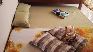 Internet, bed sheets