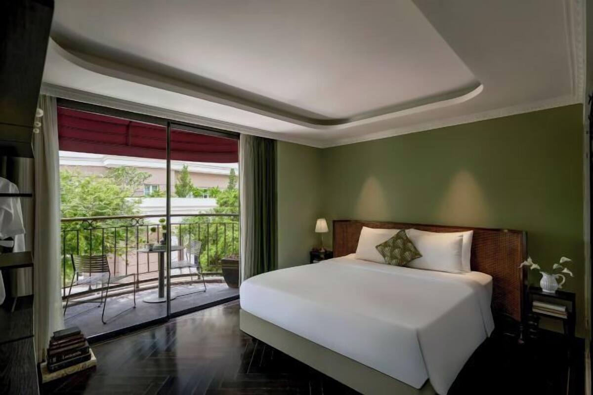 Coffre-fort, fer et planche Ă repasser, accĂšs au Wi-Fi (inclus)