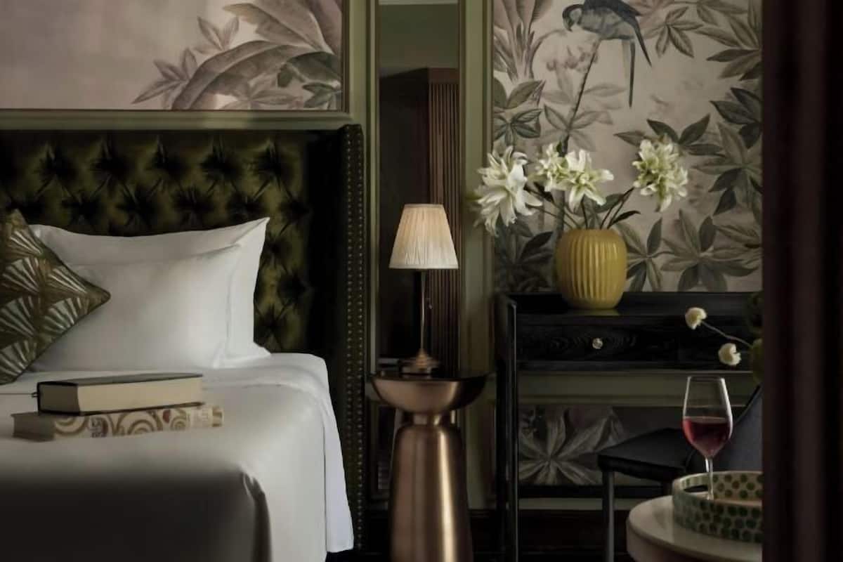 In-room safe, iron/ironing board, free WiFi