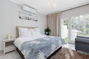 5 Schlafzimmer, Bügeleisen/Bügelbrett, Reisekinderbett, WLAN