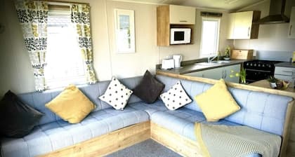 Tigh Na Mara - 5 mins from beach