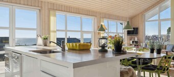 Lovely holiday home with sea view