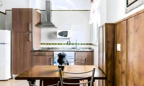 냉장고, 전자레인지, 커피/티 메이커