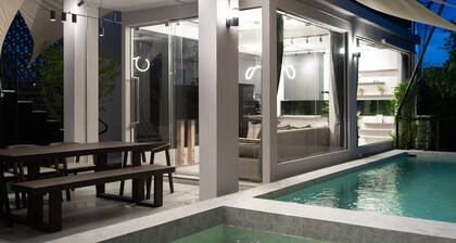 Taradol Premium Pool Villa