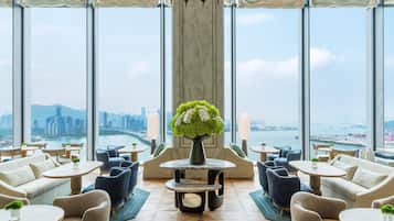 2 restaurants, breakfast, lunch, dinner served; Chinese cuisine