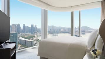 Suite, 1 King Bed, Non Smoking, Bay View | 1 bedroom, premium bedding, down duvets, minibar