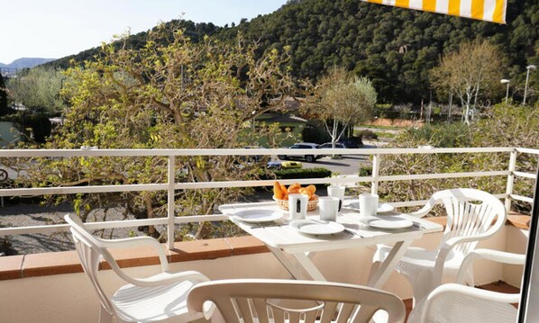 Outdoor dining - Holiday Rental L'estartit 59 (Torroella de Montgrí)