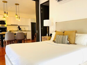 1 chambre, fer et planche à repasser, Wi-Fi gratuit, draps fournis