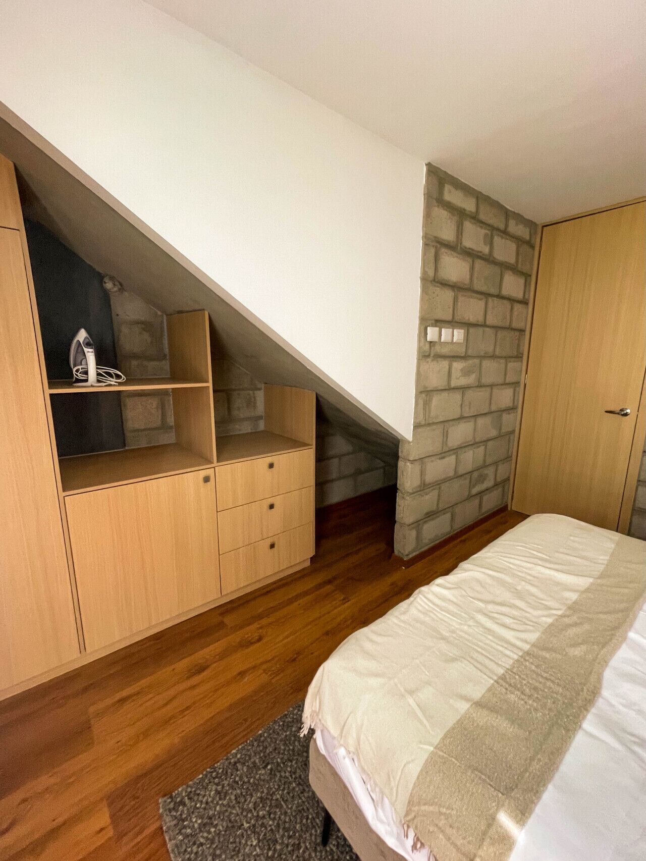 2 bedrooms, desk, free WiFi, bed sheets