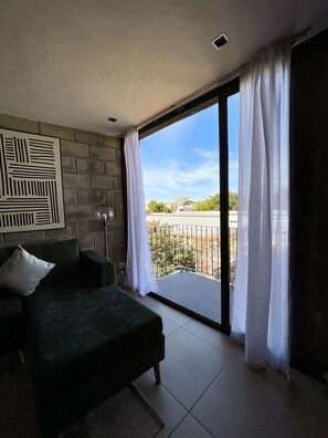 Interior - Stylish urban loft with access to gym and work rooms. (Guadalajara)