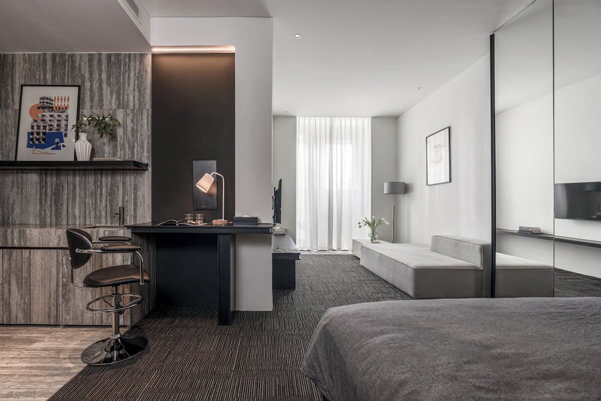 Deluxe Room, Balcony, City View | 1 bedroom, free WiFi