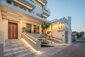 Πρόσοψη καταλύματος