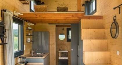 La Tiny House de Pierre Ă la campagne mais dominant tout Grenoble
A La Tronche