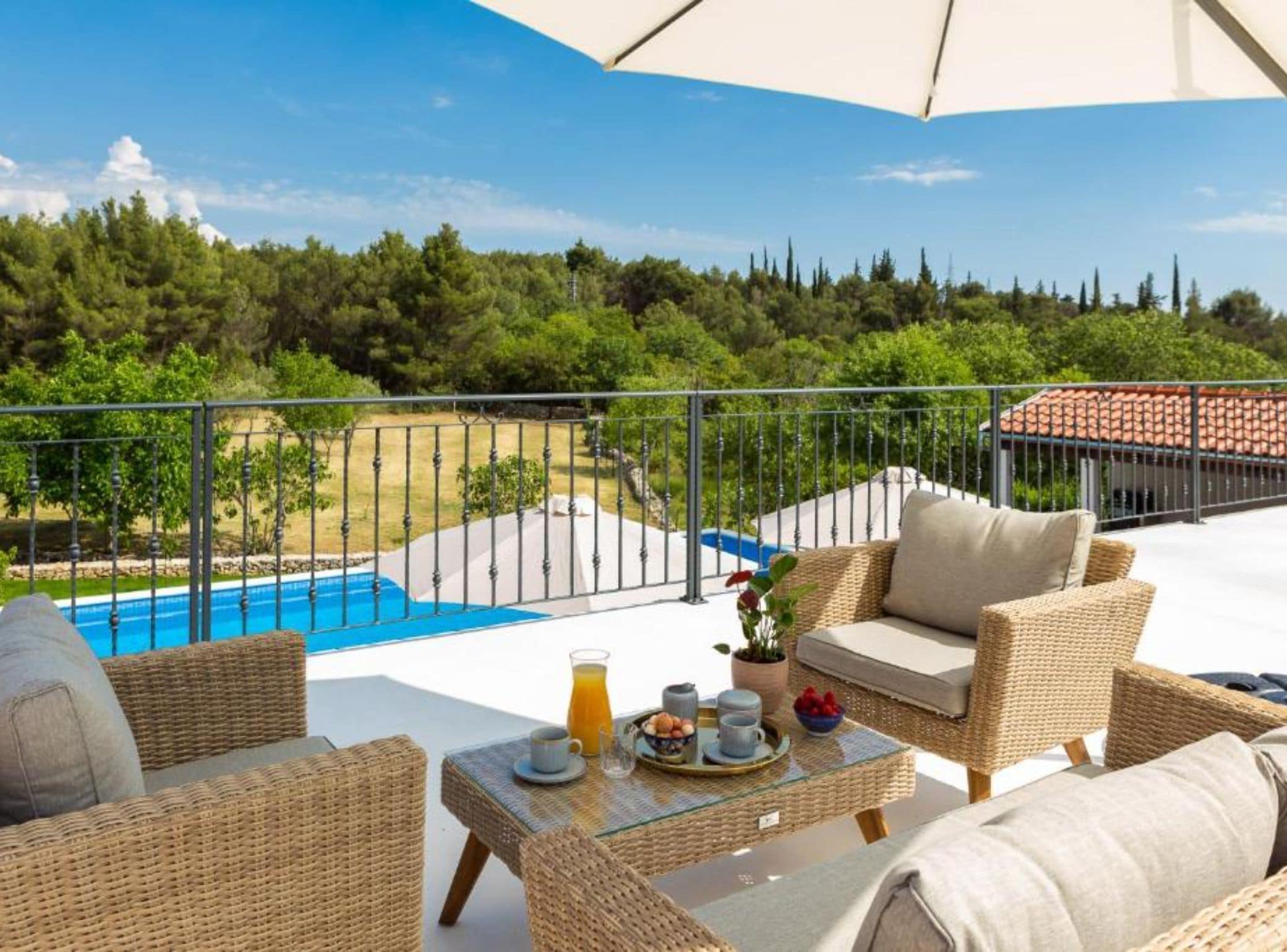 House (Villa Casa Di Pietra) | Terrace/patio