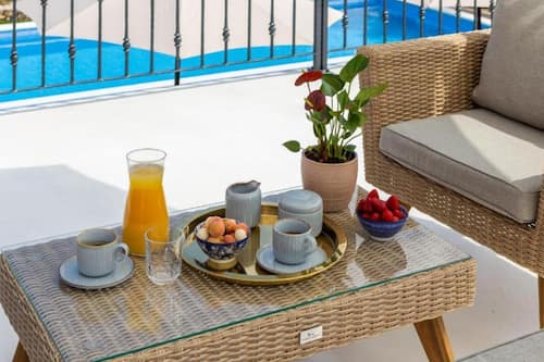 House (Villa Casa Di Pietra) | Terrace/patio