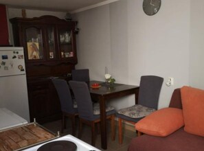 Apartment (One-Bedroom Apartment) | Dining room - Apartments Roma (Omis)
