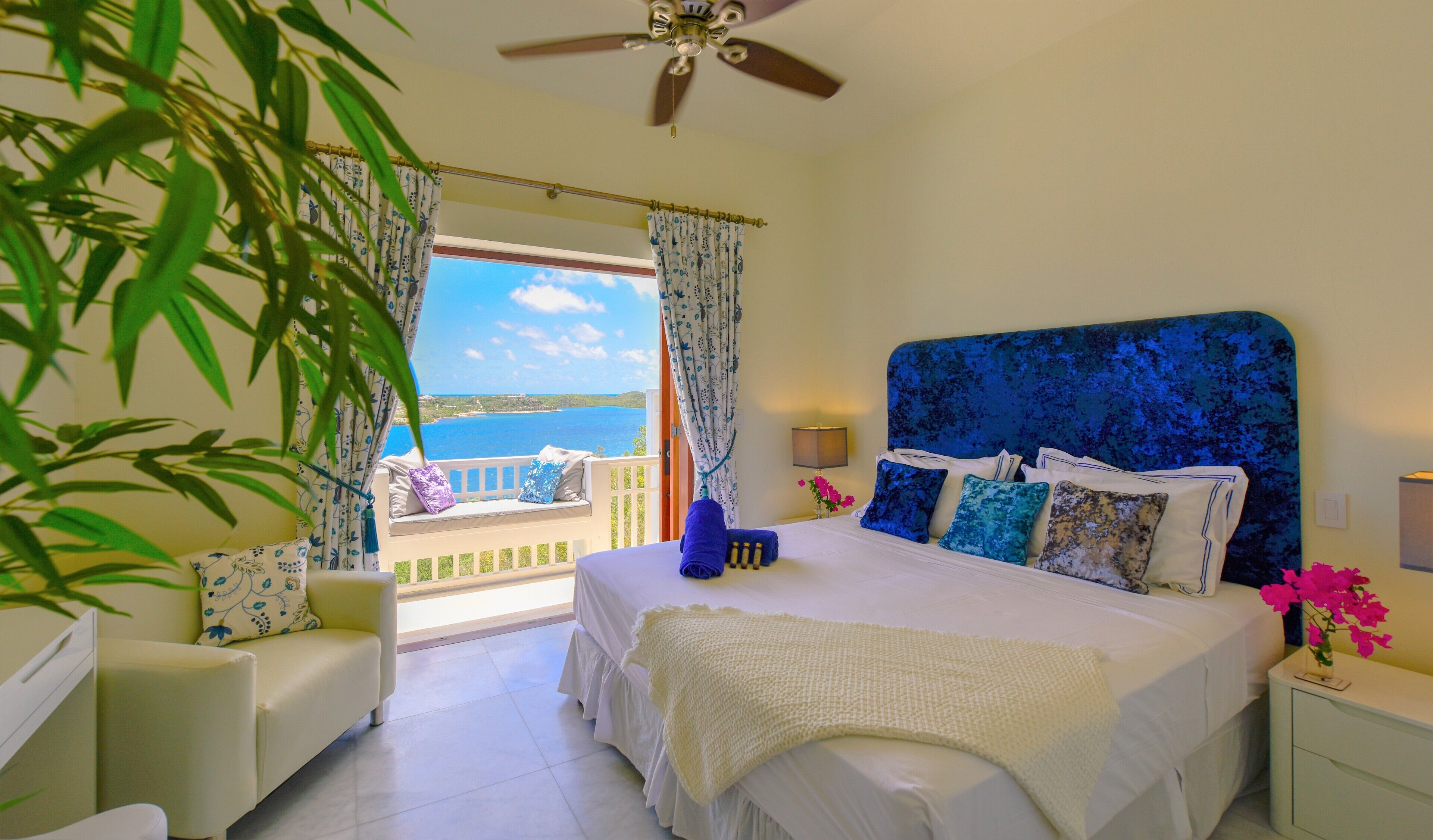 3 chambres, fer et planche à repasser, Wi-Fi, draps fournis