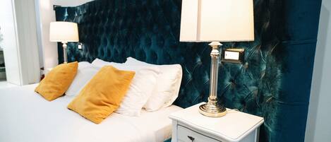 Doppia Matrimoniale con sauna | Minibar, in-room safe, desk, laptop workspace