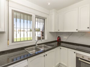 Private kitchen - Villa Miami by Interhome (Peñiscola)