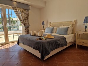 3 chambres, fer et planche à repasser, Wi-Fi