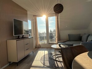 Télévision, table de tennis de table